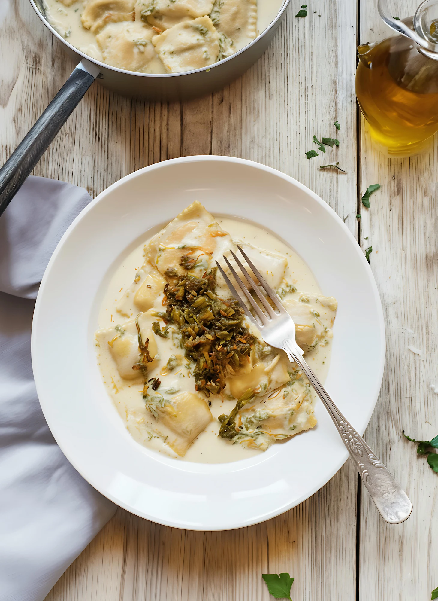 Pasta with cheese shavings